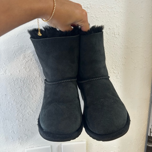 UGG Bailey bow boots - Picture 3 of 4